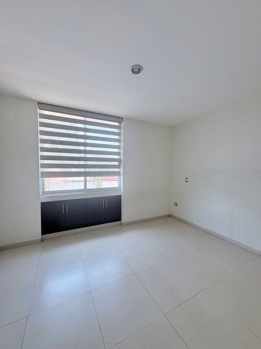 House in Gated Community in Trojes de Alonso, Aguascalientes, photo 14 of 18