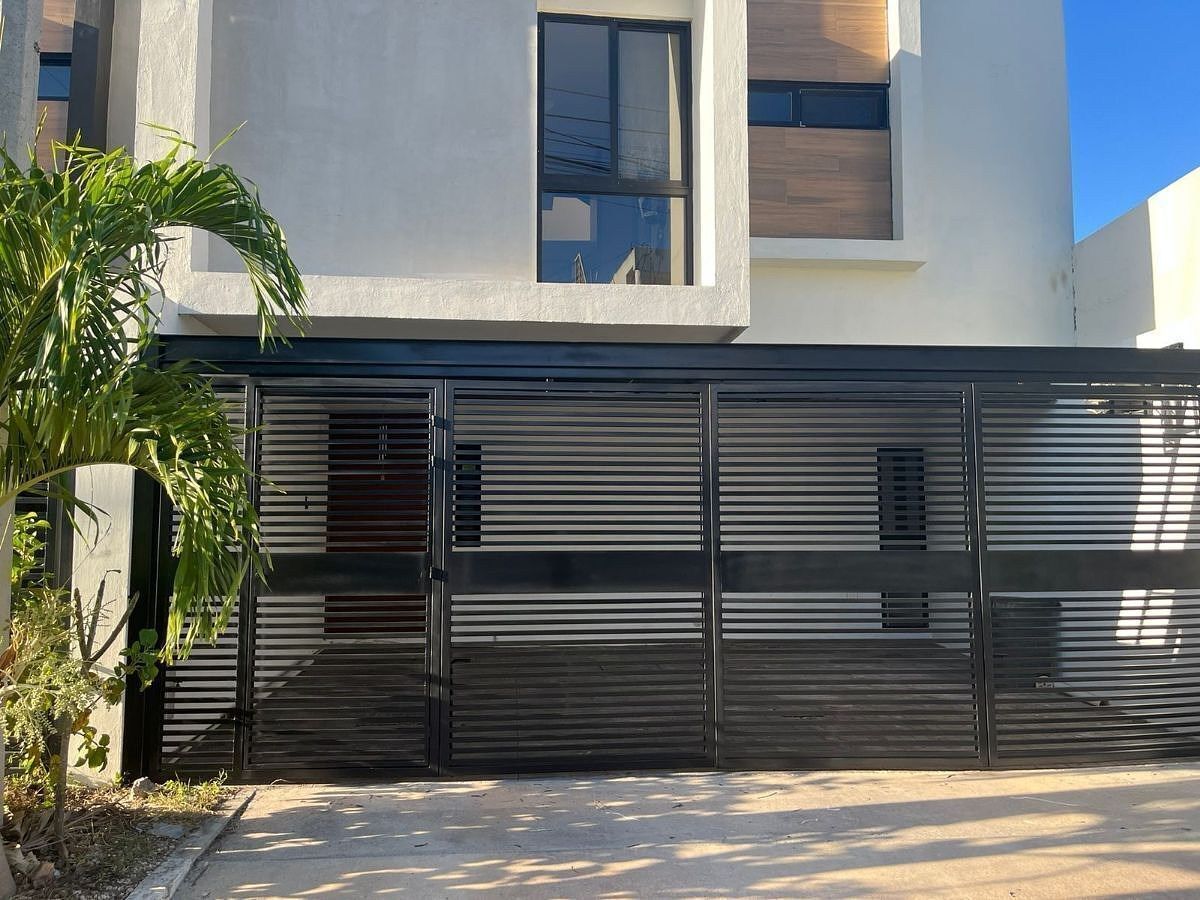 Villa de 3 recamaras amueblada en Temozon, foto 1 de 21