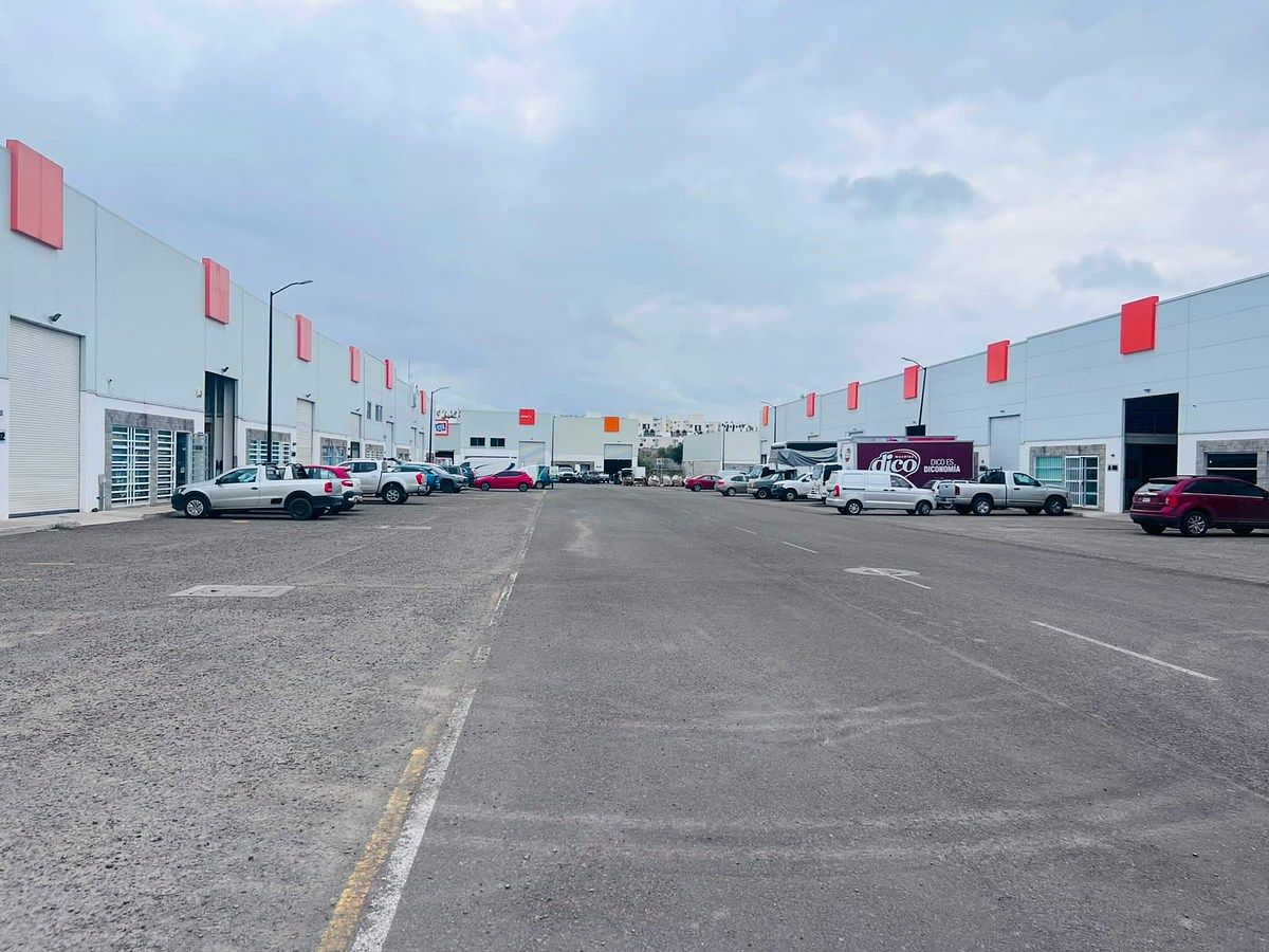 Bodega comercial en Ciudad del Sol, Querétaro, foto 2 de 18