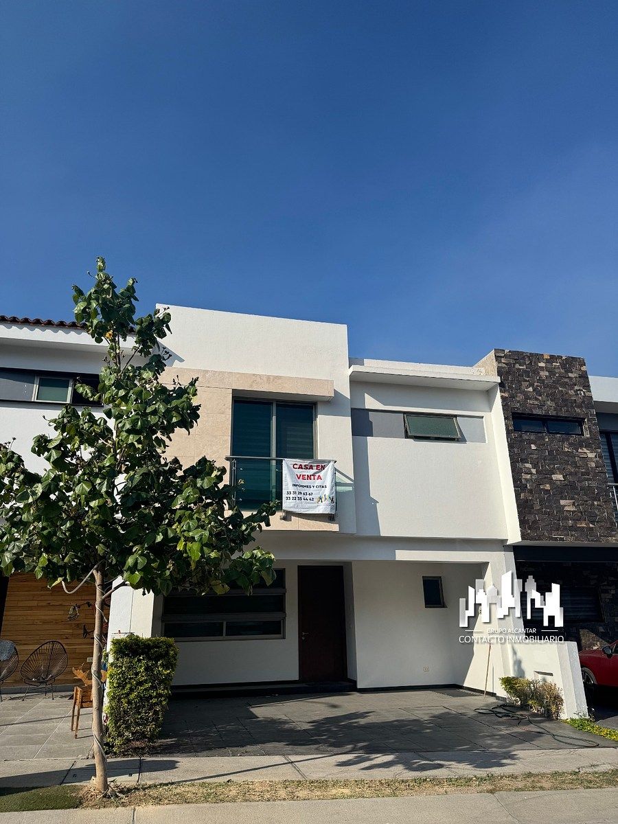 HOUSE FOR SALE AT THE TOP OF ZAPOPAN/ 3 BEDROOMS, photo 1 of 26