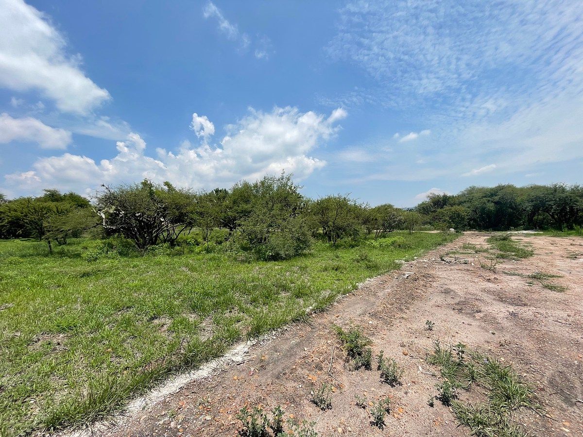 Lot in Ampliación Cieneguita, San Miguel de Allende, photo 2 of 12