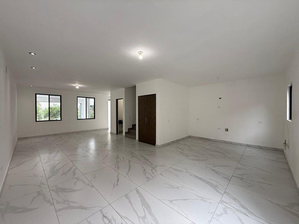 Casa en Cumbres Elite Premier, García, foto 3 de 10