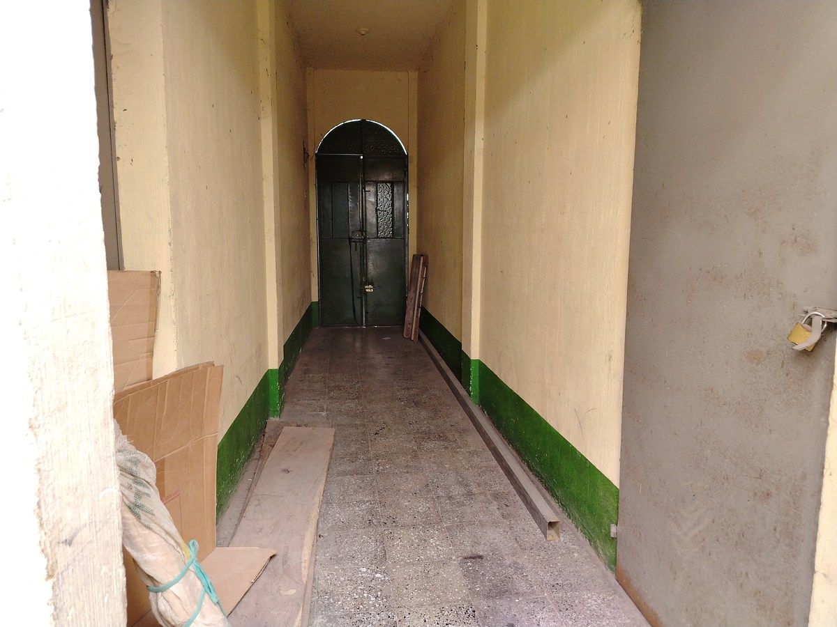 Casa en Venta con 2 Locales Comerciales en Zona 2, Jalapa - Image 4
