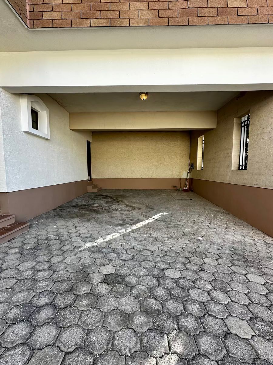 House in Quintas del Sol II, Chihuahua, photo 2 of 32