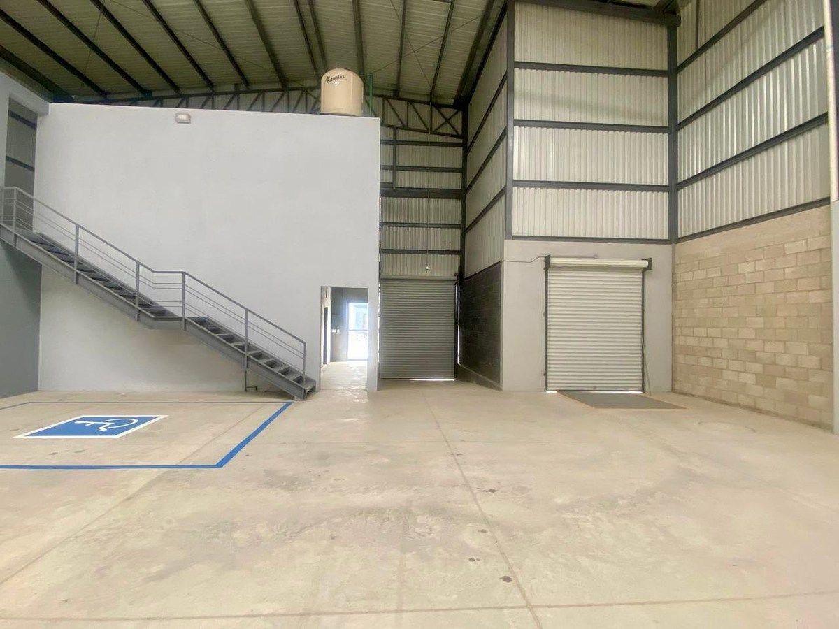 Galpão industrial em La Venta Del Astillero, Zapopan, foto 8 de 24