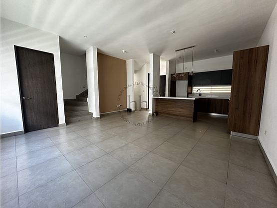 Casa em Novelia, García, foto 3 de 21