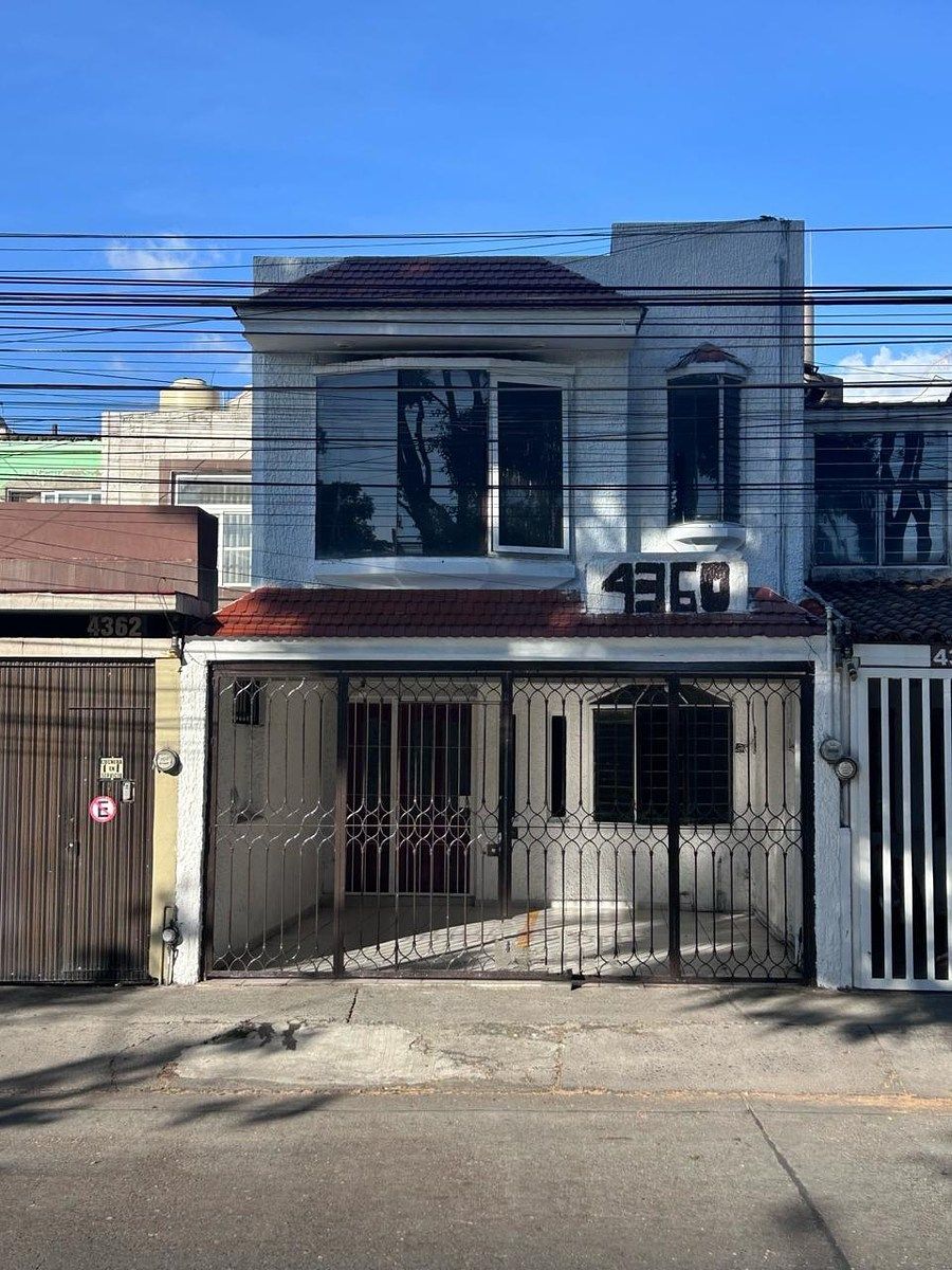 CASA EN VENTA-ARBOLEDAS, foto 1 de 17