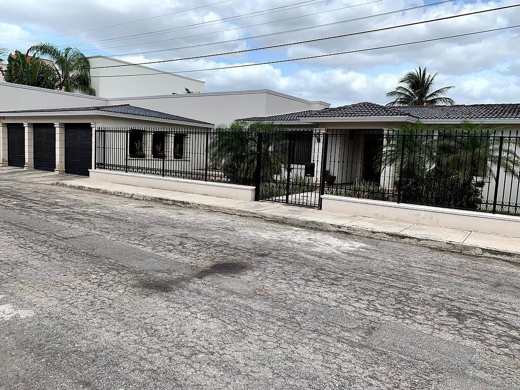 Casa em Villas Del Sol, Mérida, foto 2 de 15