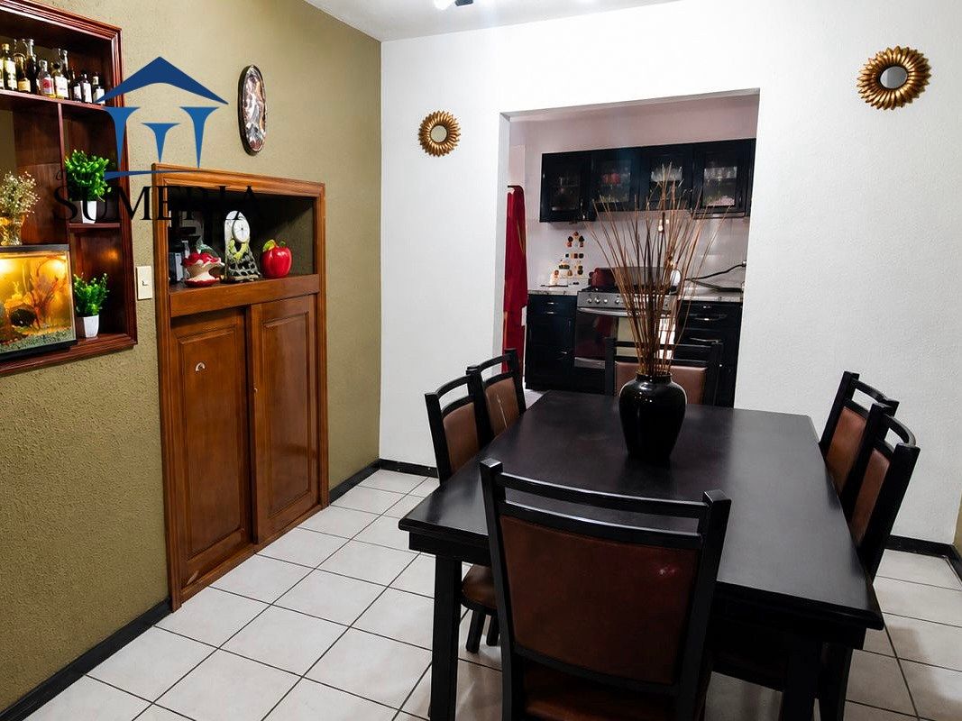 House in Villas del Rey I, II y III, Chihuahua, photo 2 of 4