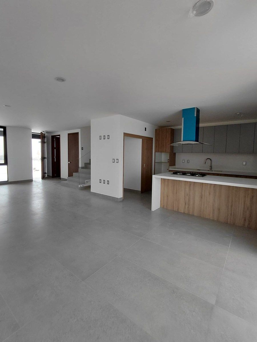 House in Portavedra Residencial, León, photo 4 of 29