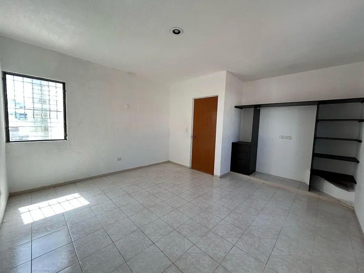 Casa en Jardines de Vista Alegre, Mérida, foto 13 de 23