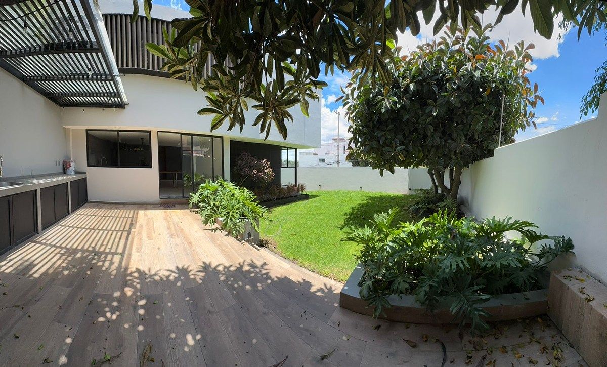 Casa en Ciudad Satélite, Naucalpan de Juárez, foto 2 de 27
