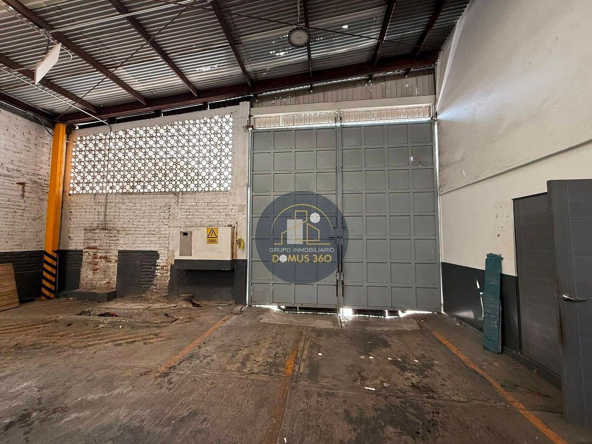 Bodega comercial en Purísima, Iztapalapa, foto 13 de 42
