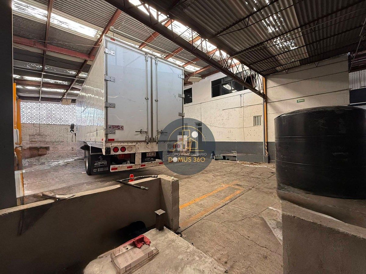 Bodega comercial en Purísima, Iztapalapa, foto 14 de 42