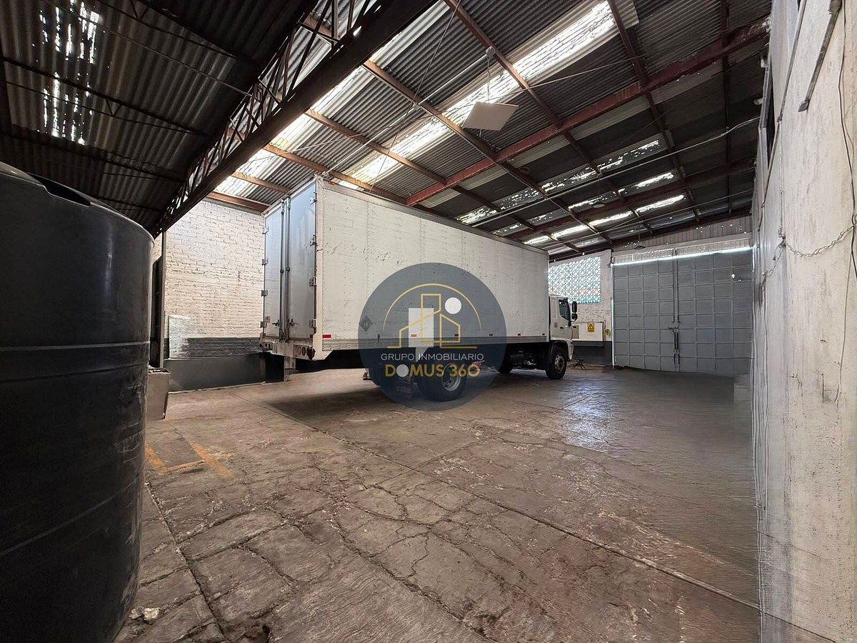 Bodega comercial en Purísima, Iztapalapa, foto 15 de 42