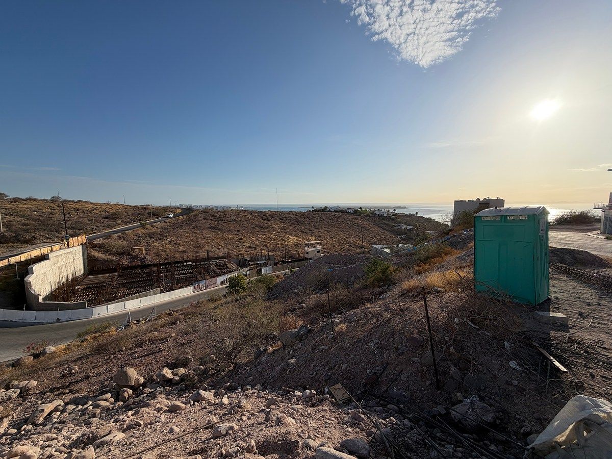 Lote em Lomas de Palmira, La Paz, foto 8 de 13