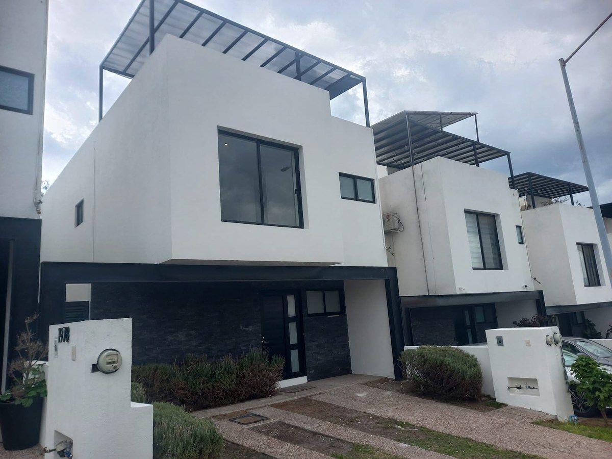 House in Grand Preserve, Querétaro, photo 2 of 50