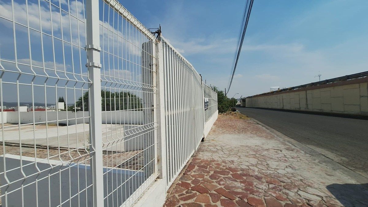 Rent/Sale of commercial land 800 M2 in Real de Juriquilla, photo 1 of 14