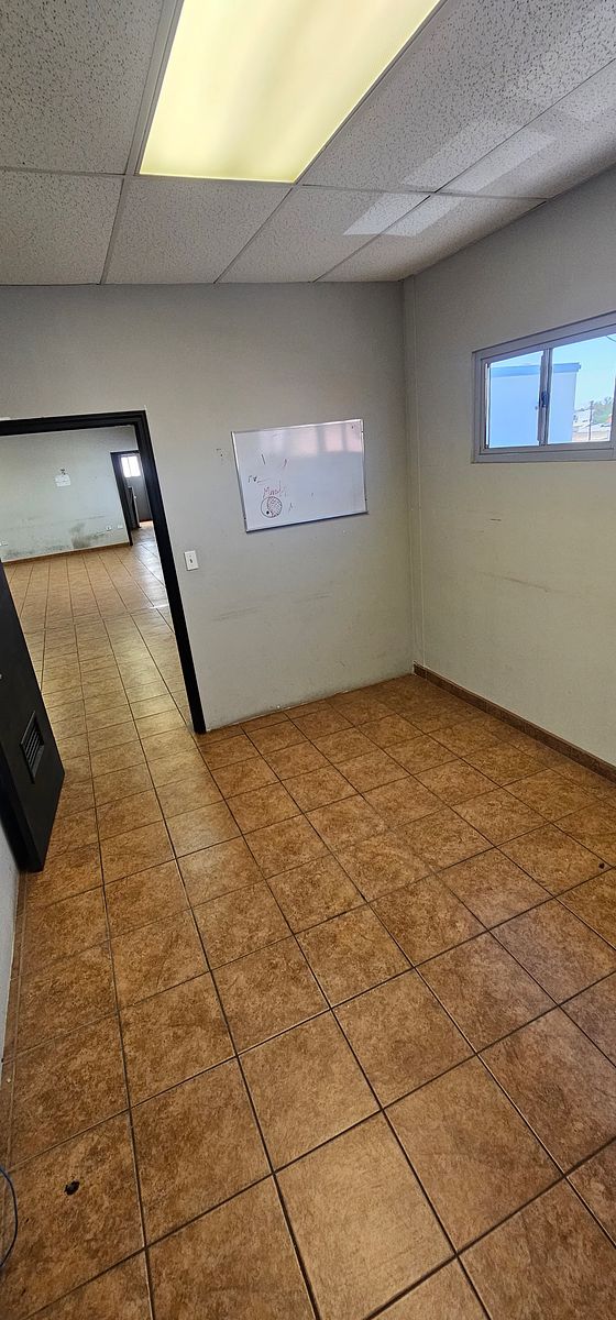 Building in Industrial, Mexicali, photo 13 of 23