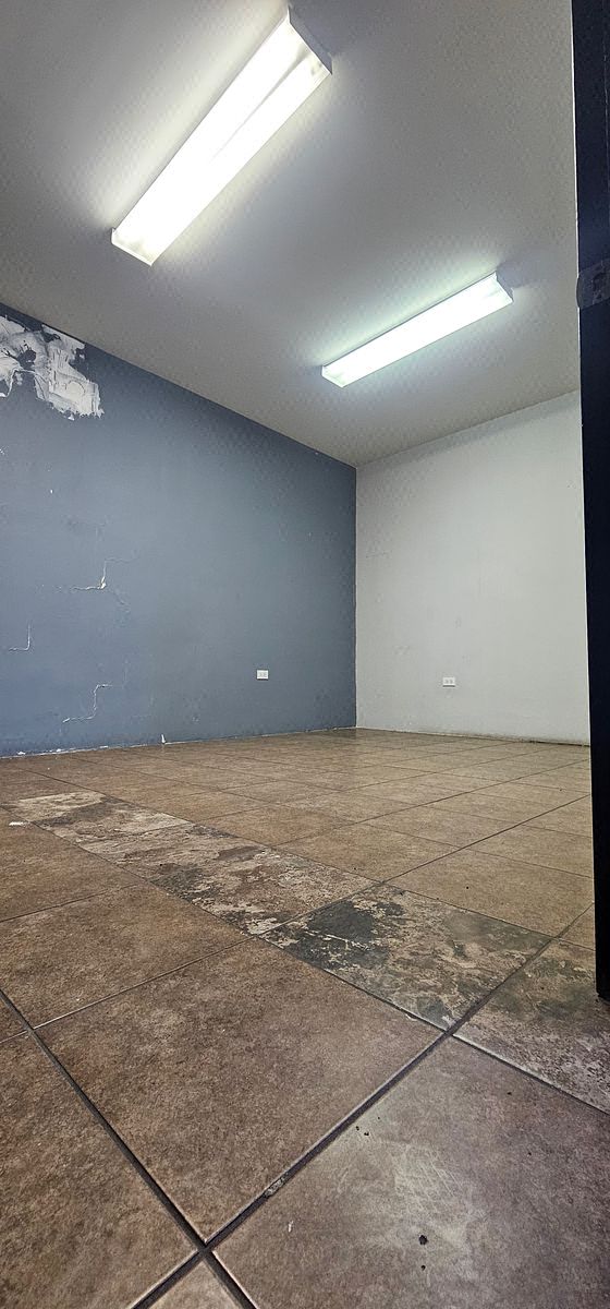 Building in Industrial, Mexicali, photo 21 of 23
