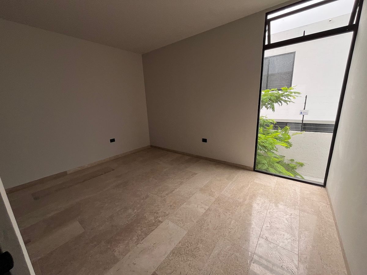 Habitación secundaria 1, photo 7 of 16