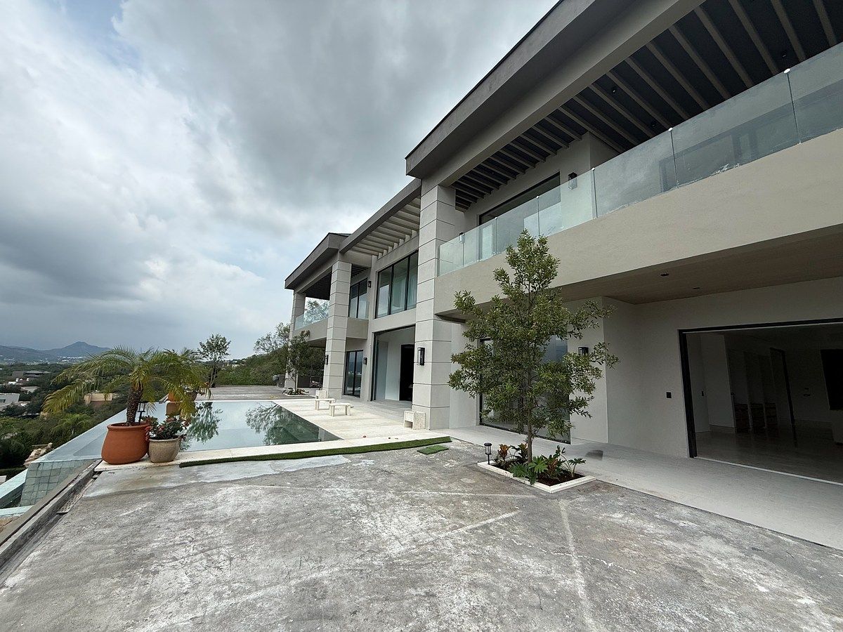CASA VENTA EQUIPADA ACABADOS PREMIUM IMPORTADOS VISTAS  LAS MISIONES SANTIAGO NL, foto 1 de 21