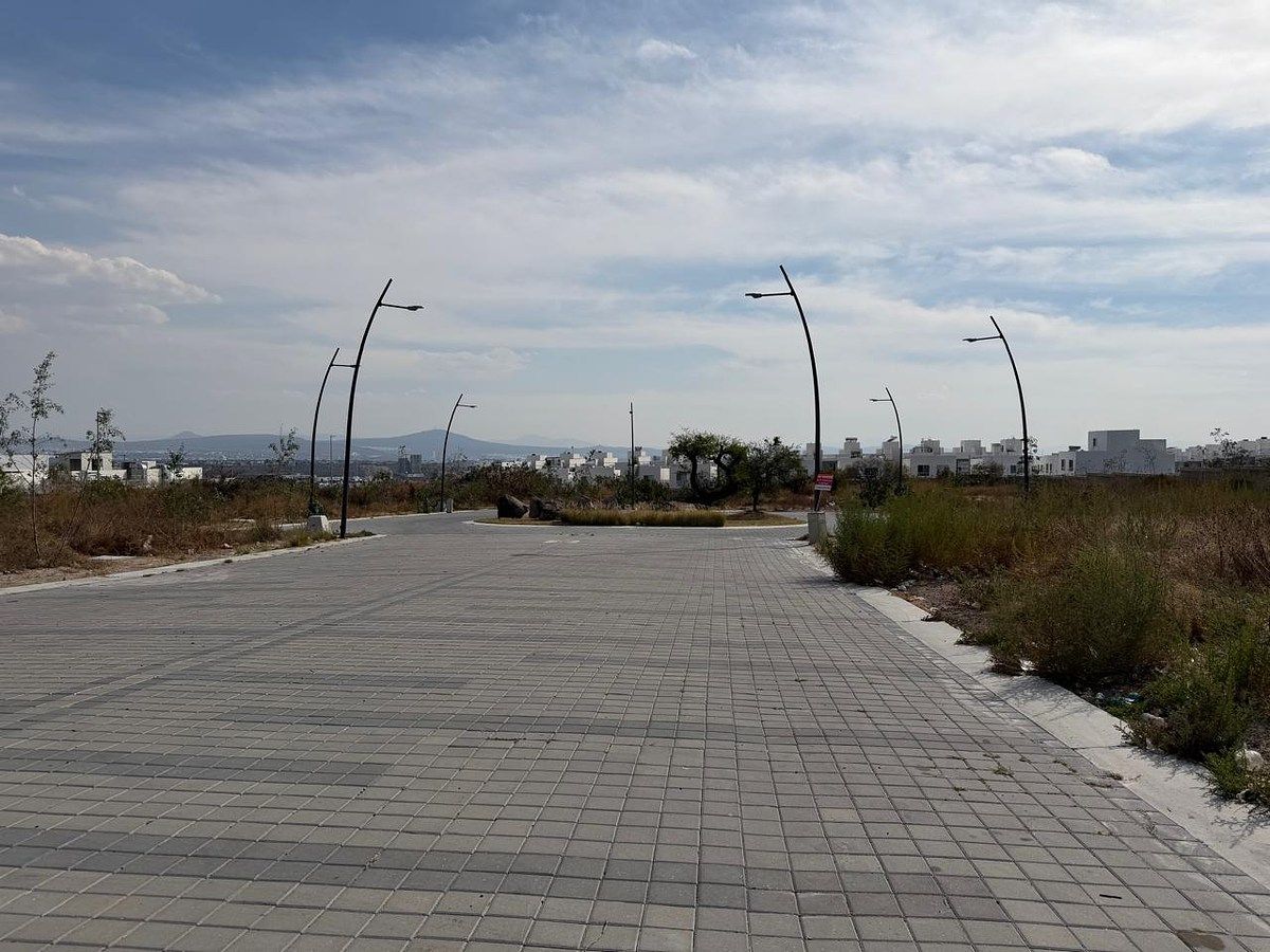 Commercial Lot in Residencial el Refugio, Querétaro, photo 4 of 5