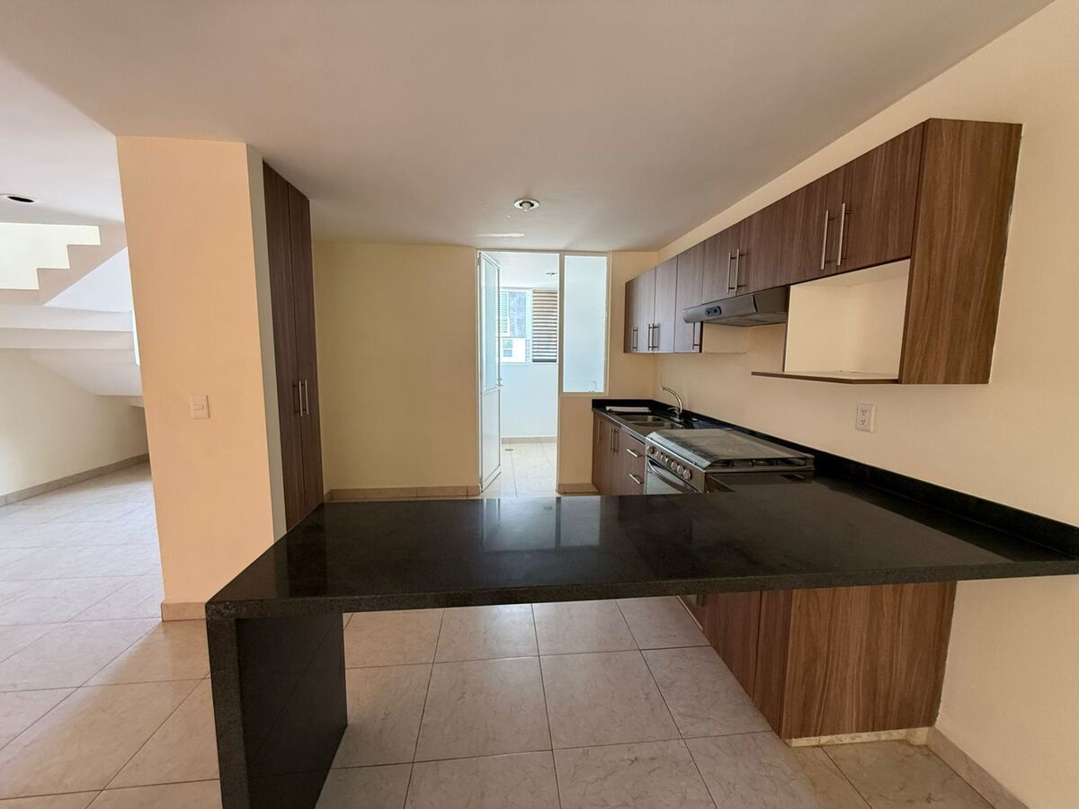 Casa en Venta en condominio recamara en planta baja El Refugio  Queretaro, foto 1 de 21