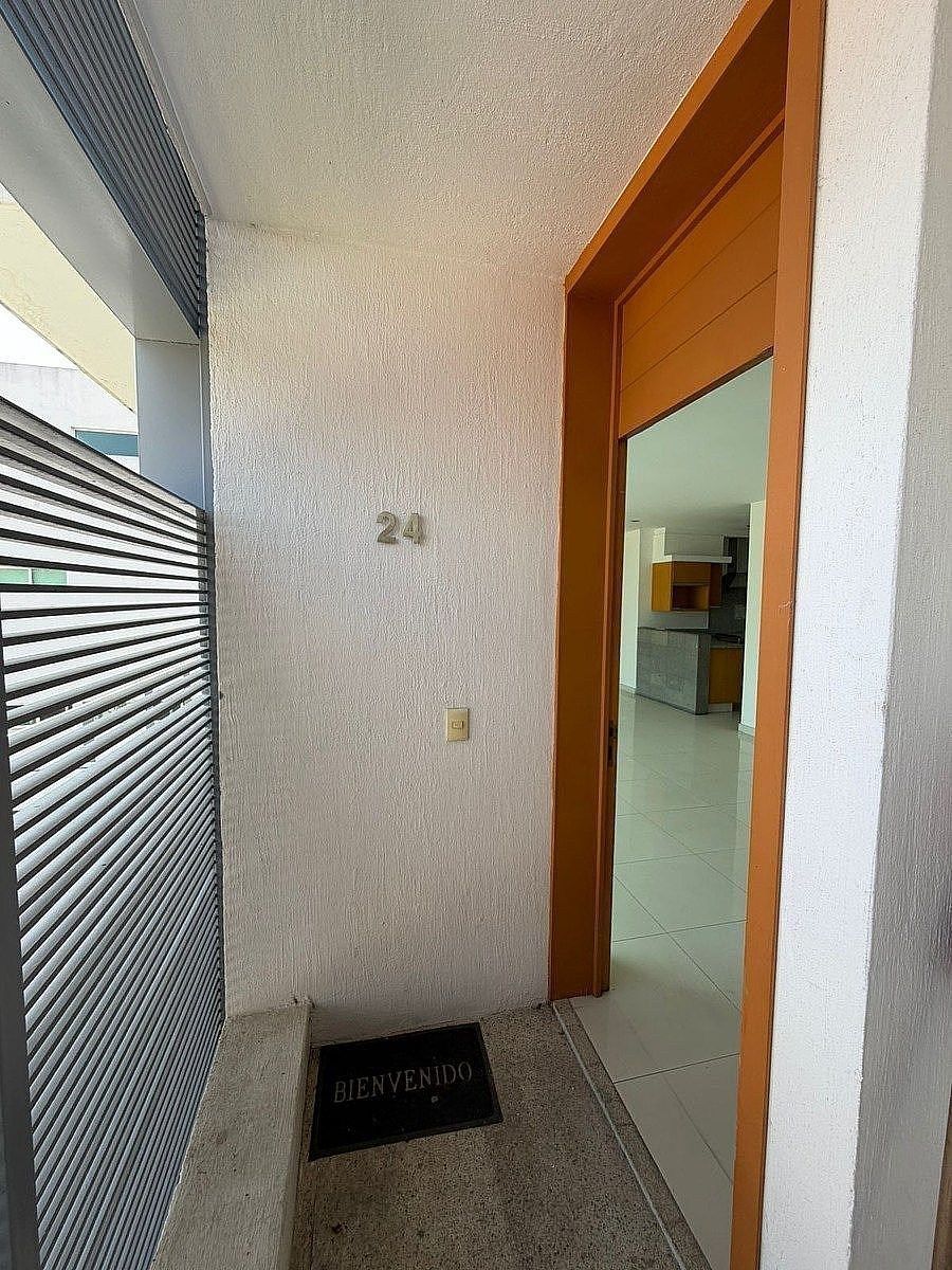 VENTA DE DEPARTAMENTO JUNTO AL BOSQUE COLOMOS, foto 1 de 26