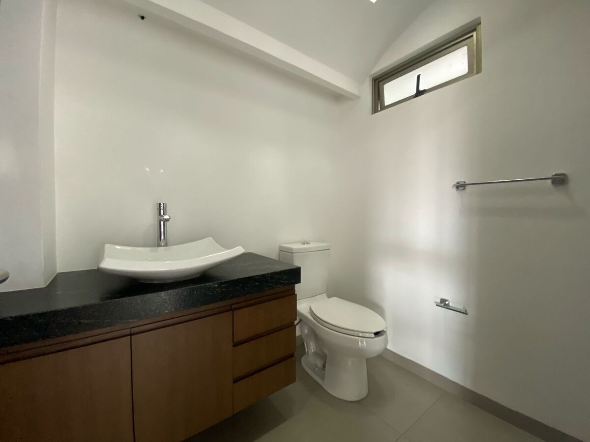 Baño completo 1, photo 10 of 16