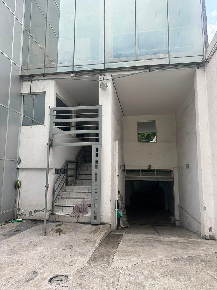 Edificio en Hugo Cervantes del Río, Tlalnepantla de Baz, foto 2 de 24