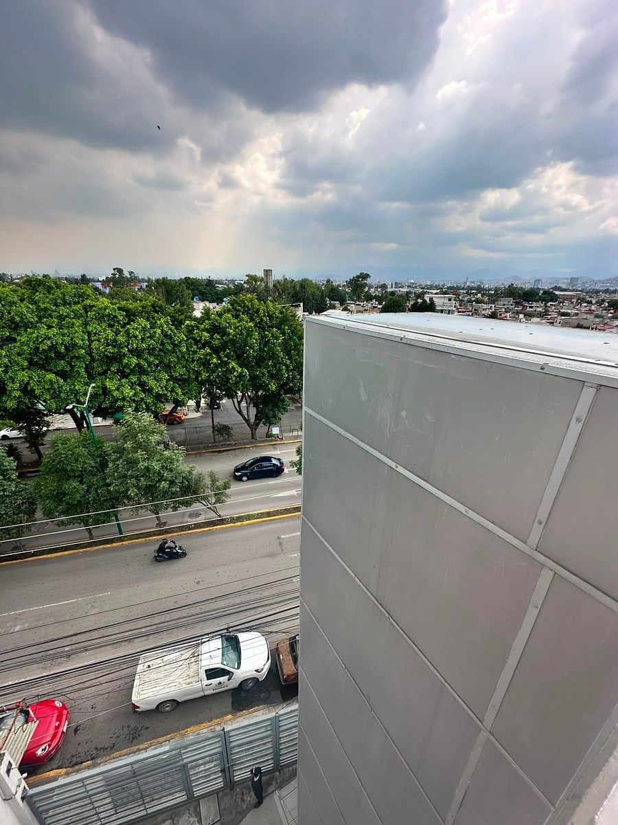 Edificio en Hugo Cervantes del Río, Tlalnepantla de Baz, foto 16 de 24