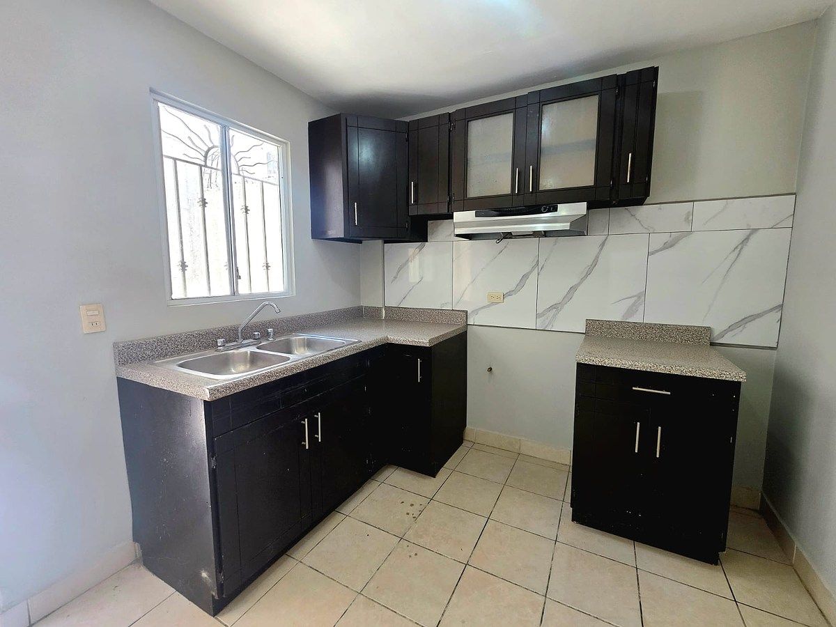 Casa em Santa Fe, Tijuana, foto 3 de 22
