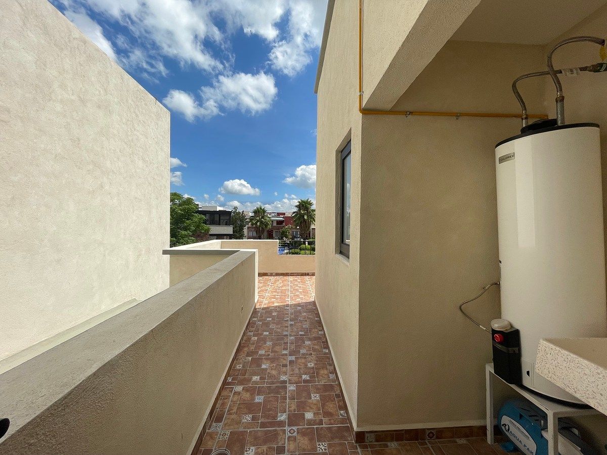 House in Gated Community in Corralejo de Abajo, San Miguel de Allende, photo 34 of 48