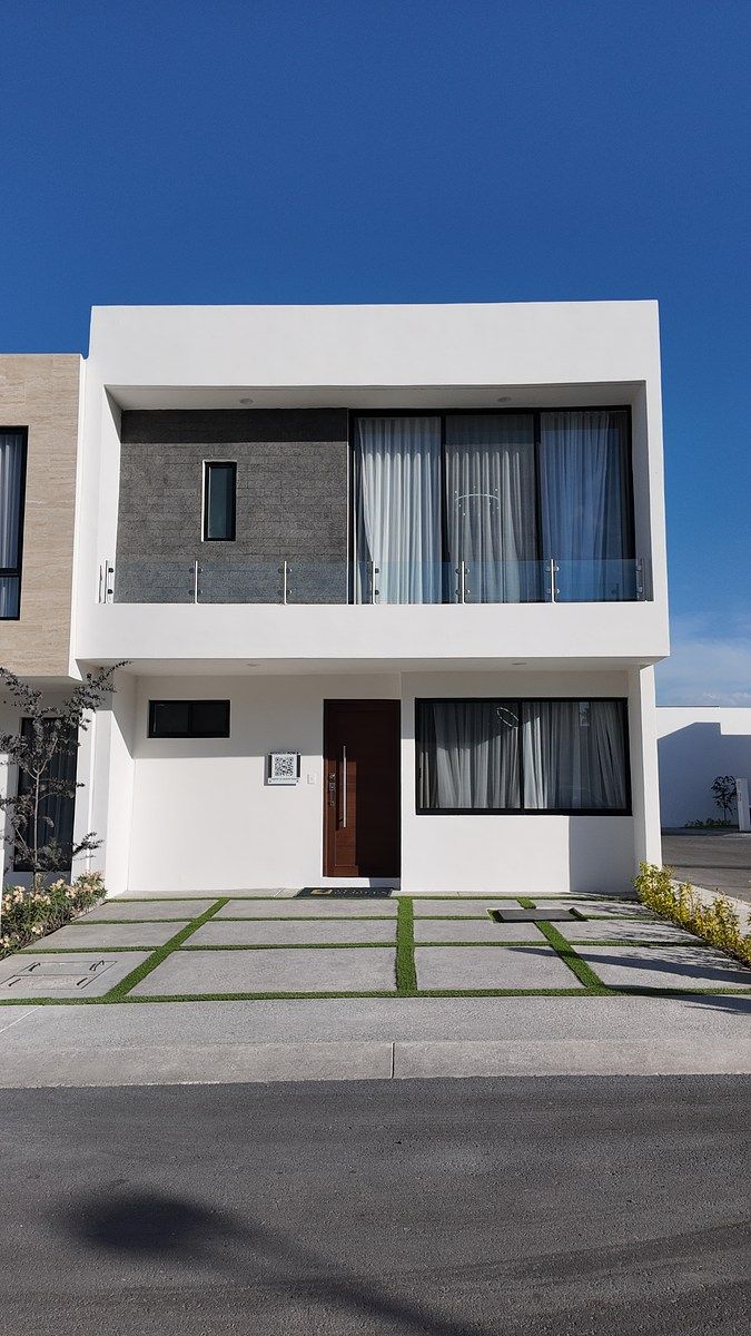 CASA REINA, foto 1 de 24