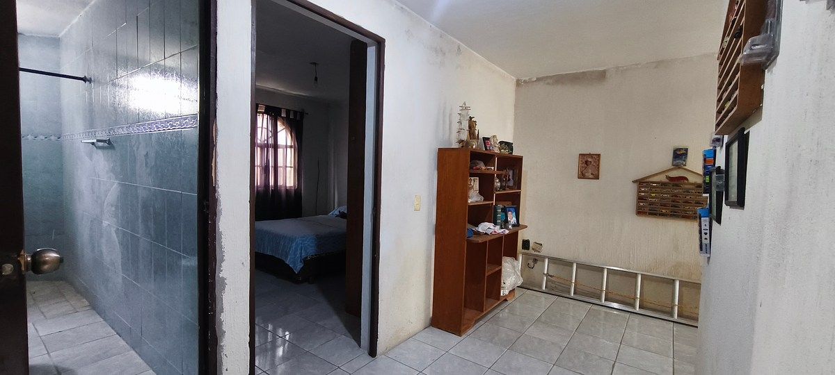 Casa en Venta en Esquina y junto al área verde en Santa Fé, Tlajomulco! - foto 5