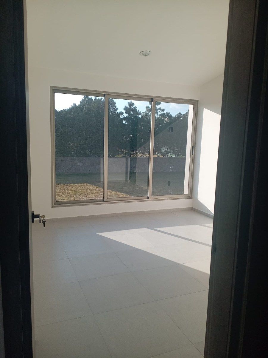 Casa em condomínio fechado em San Miguel Totocuitlapilco, Metepec, foto 8 de 15