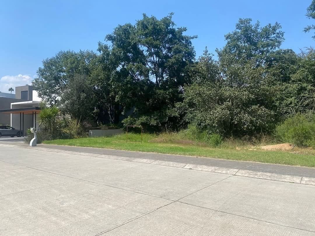 Lot in Bosque Real, Huixquilucan, photo 3 of 3
