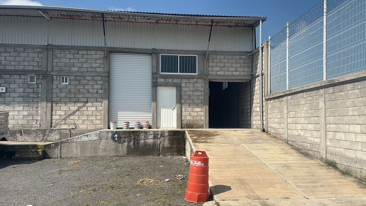 RENTA DE BODEGA EN CORREGIDORA, foto 1 de 6