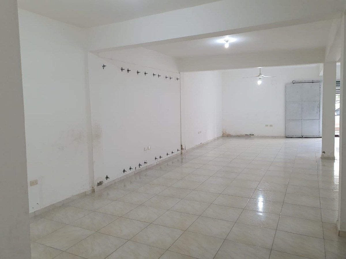 Edificio en Nagua, foto 8 de 13