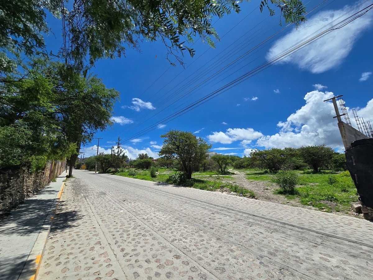 Terreno en venta en Bernal - foto 1