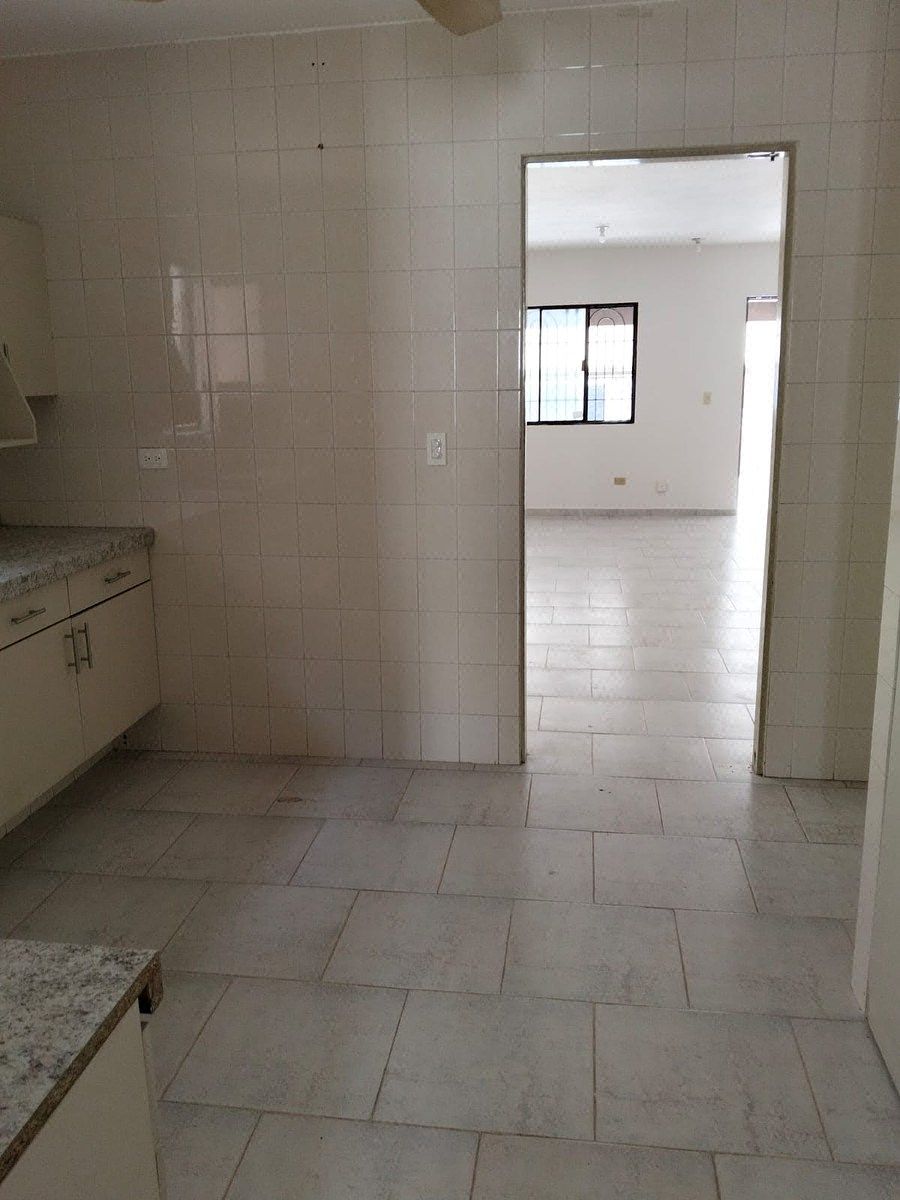 House in Las Brisas, Monterrey, photo 9 of 12