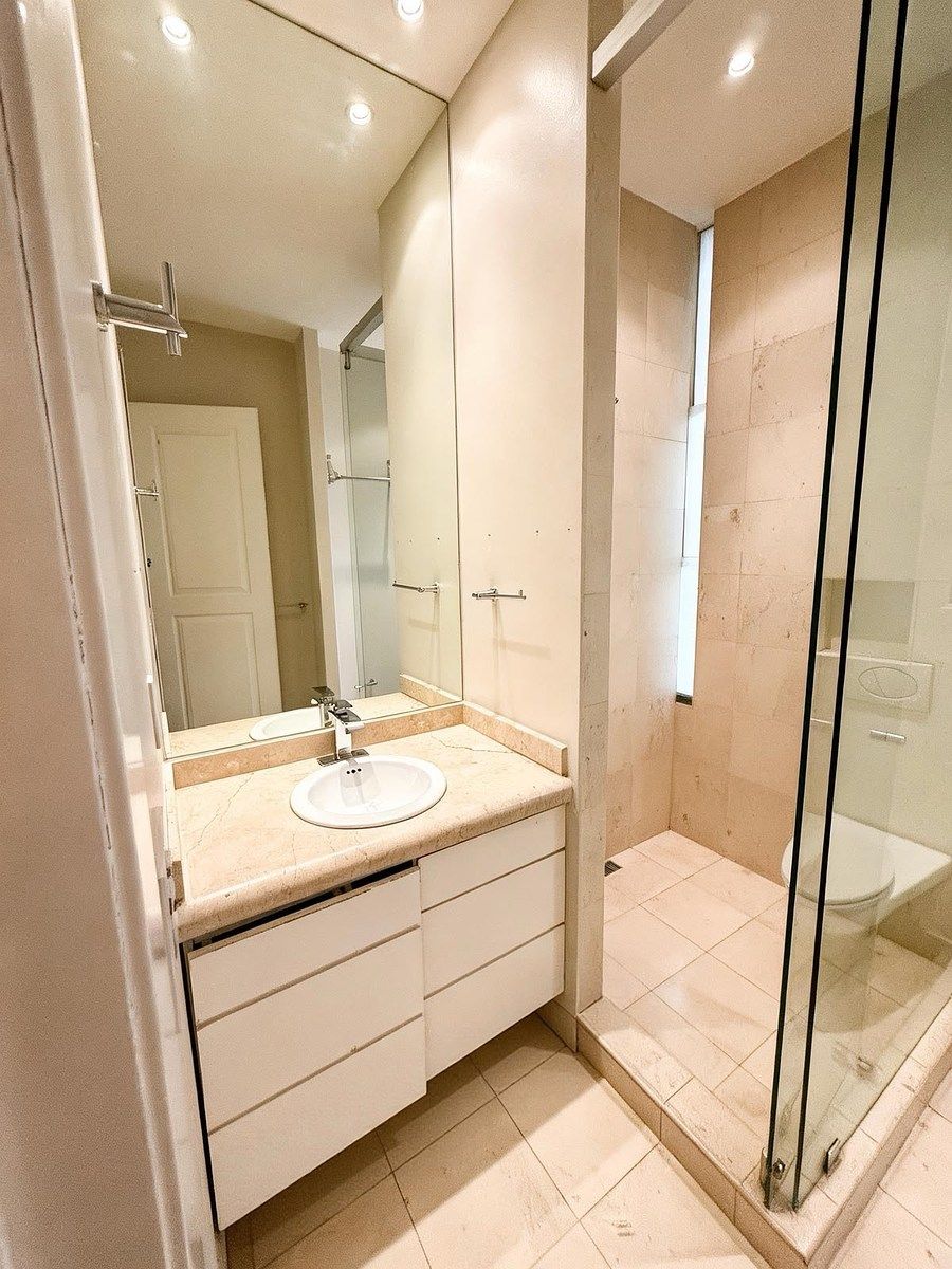 Baño de Recámara 3, foto 28 de 36