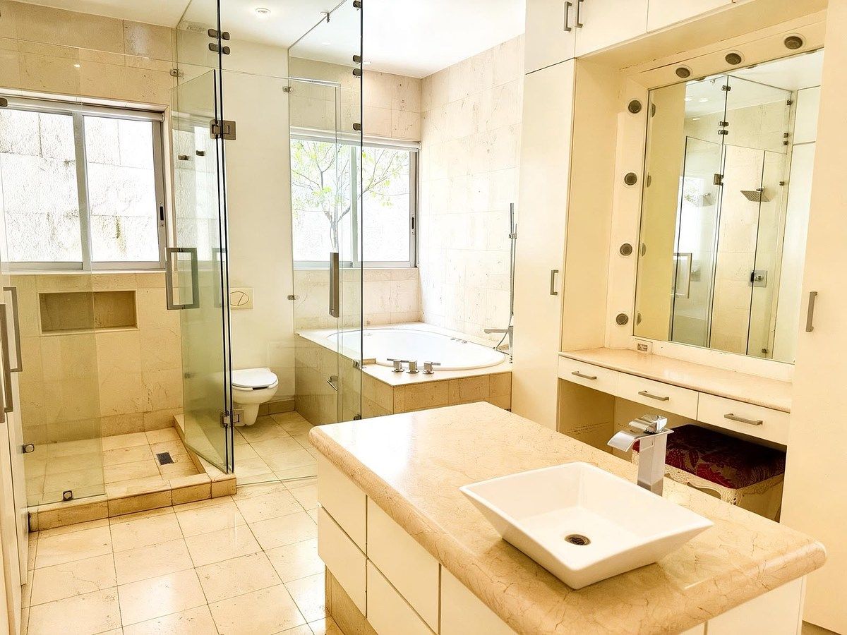 Baño de Recámara principal, foto 21 de 36
