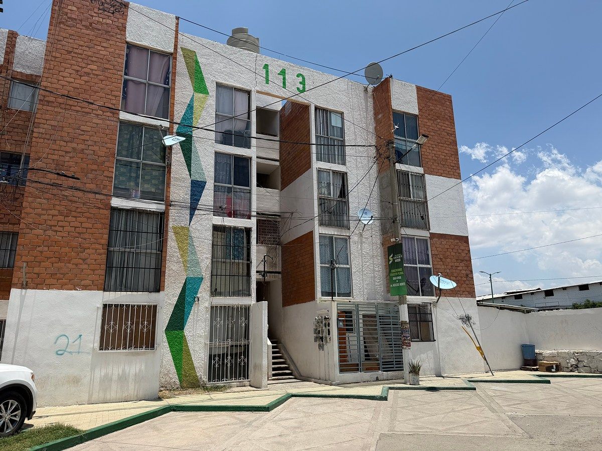 Departamento en Venta en Segundo Nivel cerca de Acceso Norte, foto 1 de 9