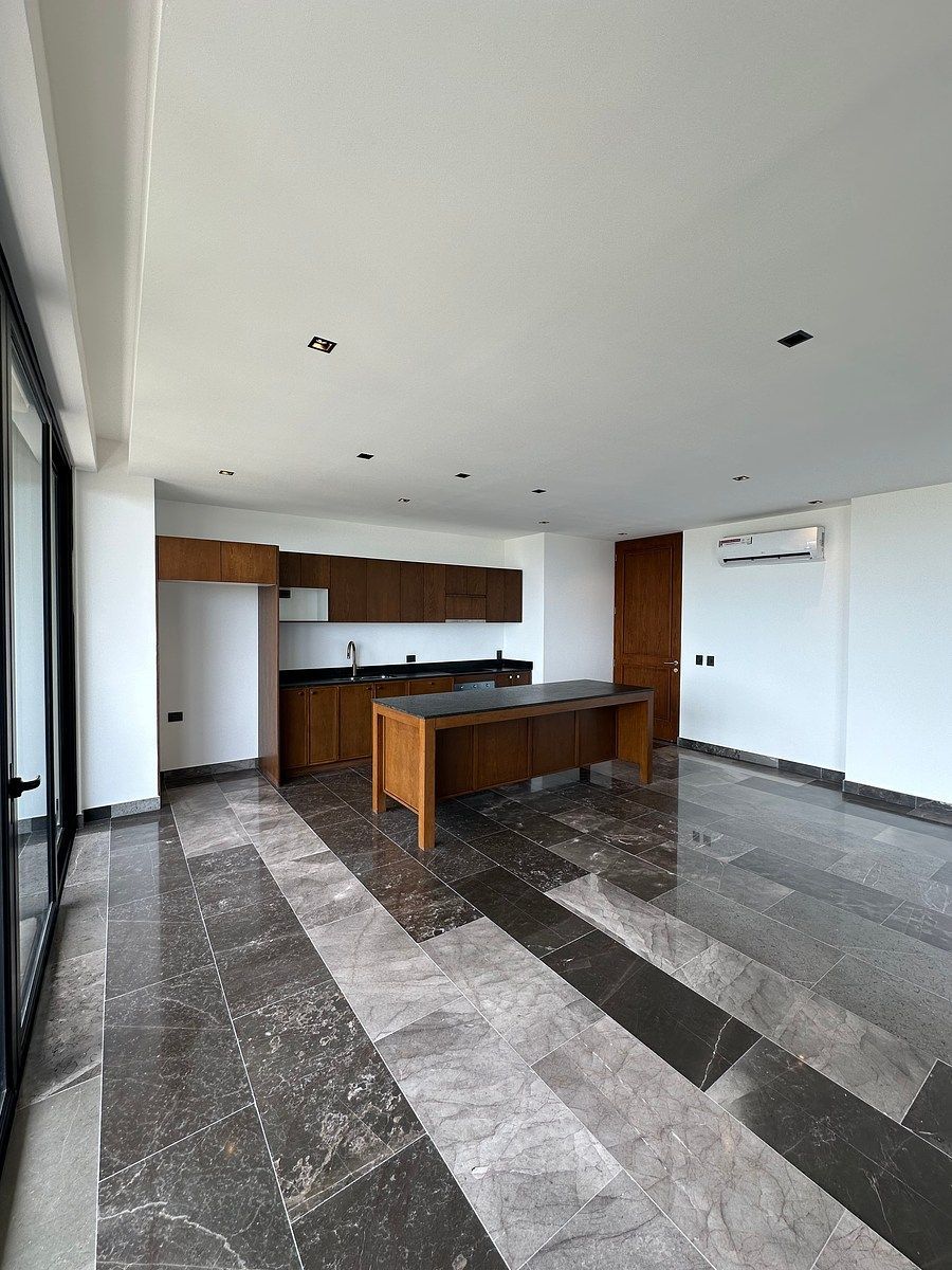 Exclusive apartment on the 6th floor in ArtHouse., photo 1 of 28