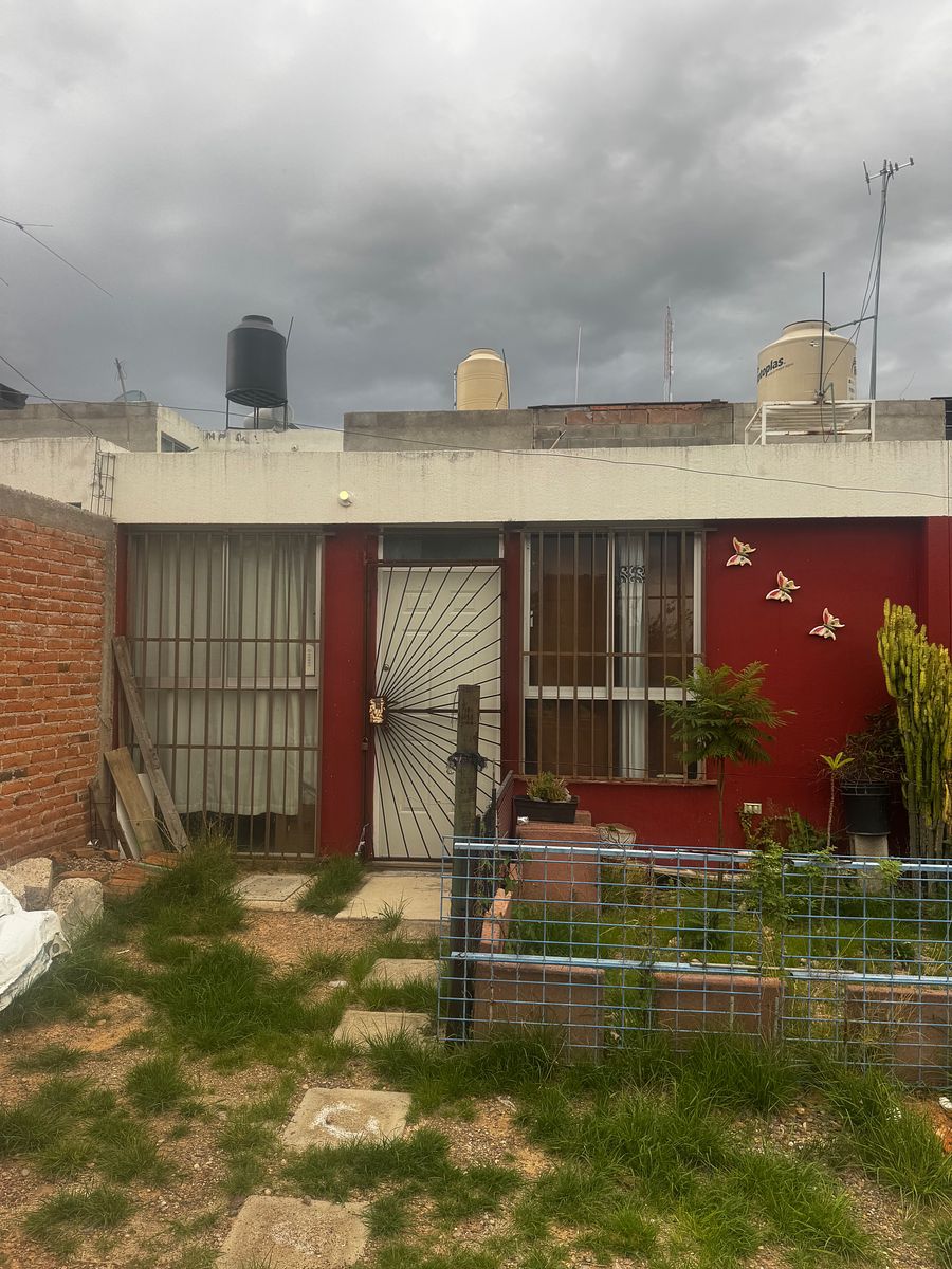 BONITA CASA AL NORTE DE LA CIUDAD, foto 1 de 6