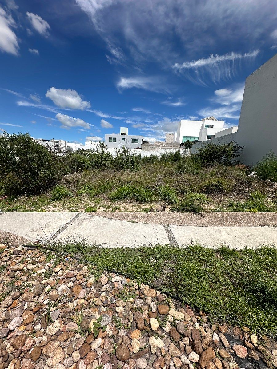 Lot in Zibatá, El Marqués, photo 2 of 12