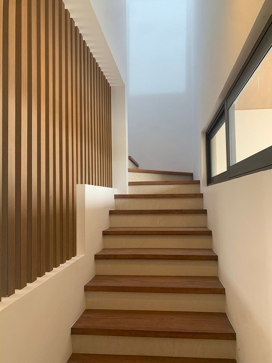 Escalera amplia, photo 5 of 14