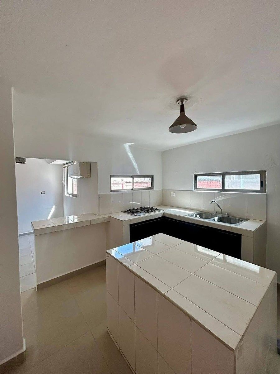 House in San Miguel, Carmen, photo 2 of 9